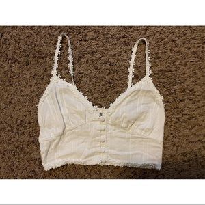 White Daisy Lined Cropped Button Up Cami | Gently Worn